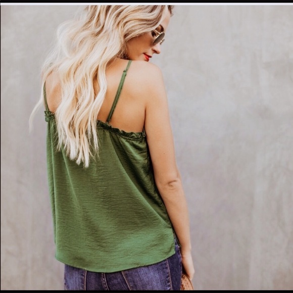 Just in! Green ruffle trim cami top - Picture 4 of 4